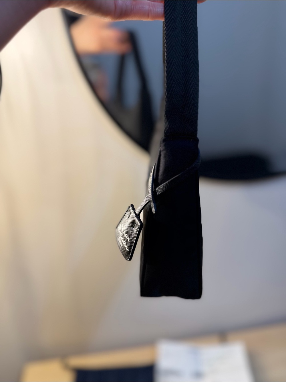 Prada Re-Edition 2000 Re-Nylon Bag - Picture 4 of 10